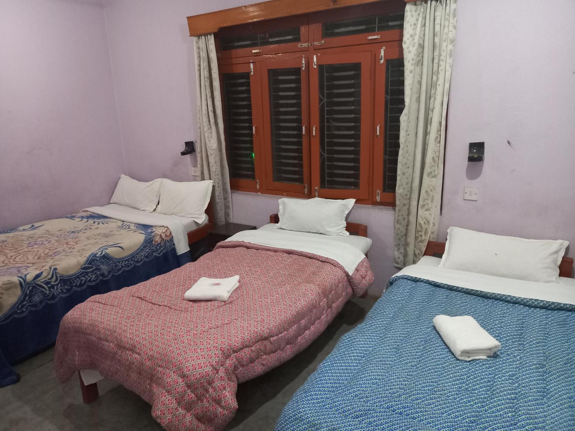 Galaxy Inn Guest House بوكْرا المظهر الخارجي الصورة