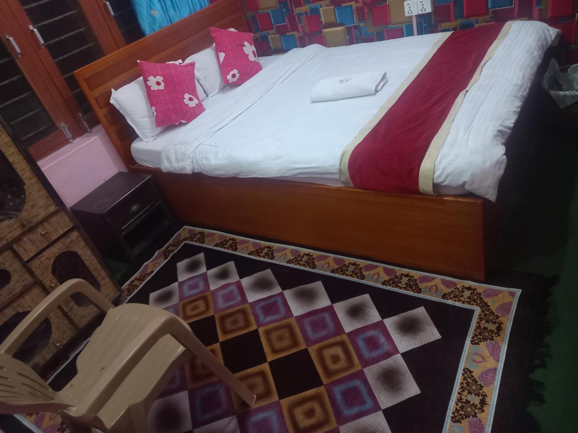 Galaxy Inn Guest House بوكْرا الغرفة الصورة