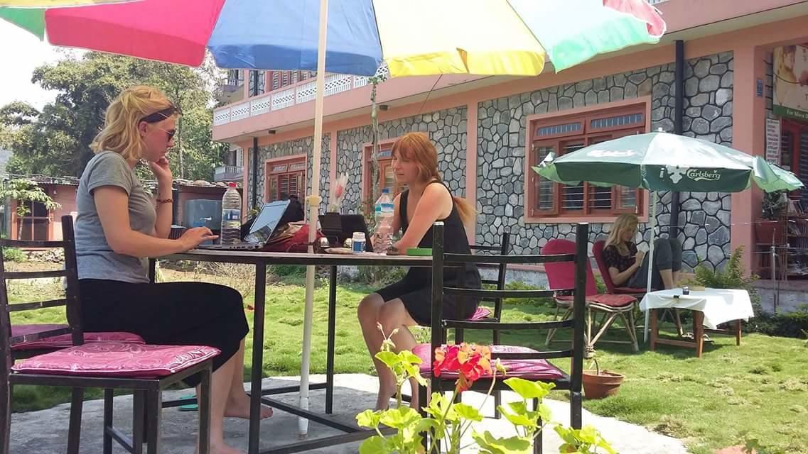 Galaxy Inn Guest House بوكْرا المظهر الخارجي الصورة